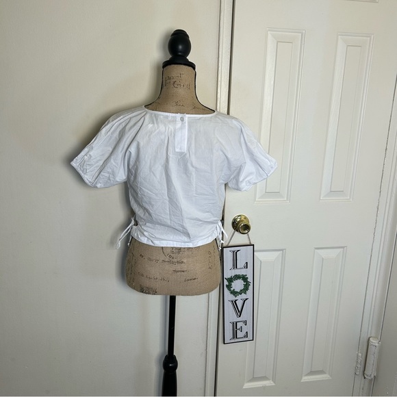 Madewell Embroidered Poplin Puff-Sleeve Cutout Crop Top - Picture 3 of 8